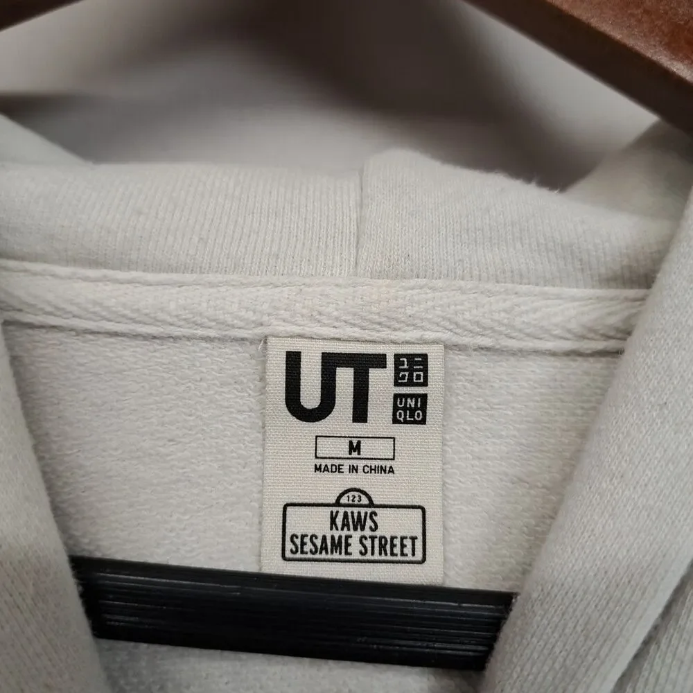 Kaws x Sesame Street Uniqlo Beige Cream Medium Hoodie - Picture 5 of 14